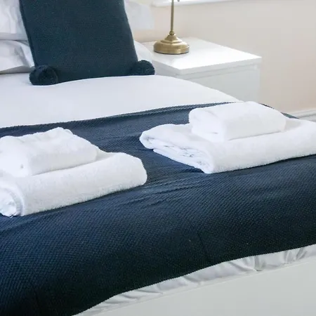 The Ascot -free On Site Parking Holiday home *